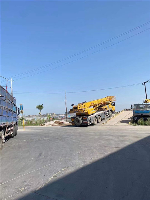 黎城县25吨吊车的租赁价格大概是多少？